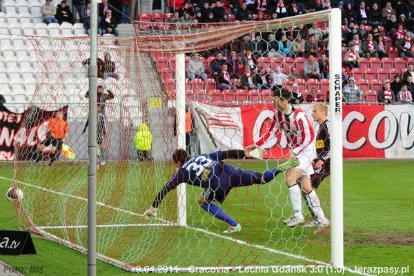 2011-04-09-cracovia-lechia_b_334_600