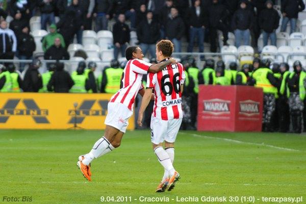 2011-04-09-cracovia-lechia_b_346_600