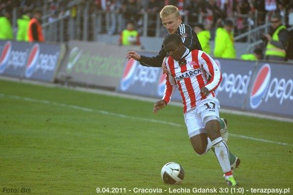2011-04-09-cracovia-lechia_b_397_600