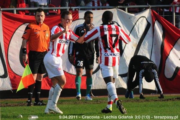 2011-04-09-cracovia-lechia_b_424_600