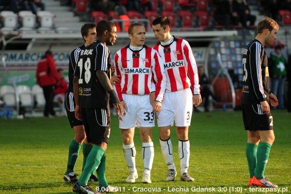 2011-04-09-cracovia-lechia_b_463_600