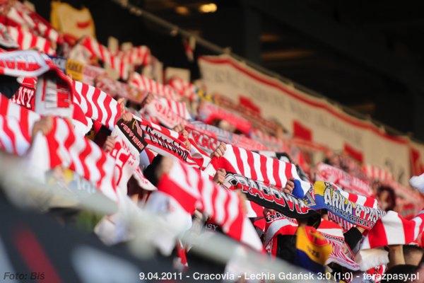 2011-04-09-cracovia-lechia_b_501_600