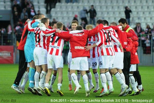 2011-04-09-cracovia-lechia_b_640_600