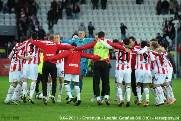 2011-04-09-cracovia-lechia_b_647_600