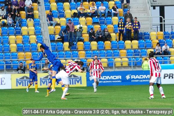 2011-04-17-oe-arka-cracovia-u_3589_600