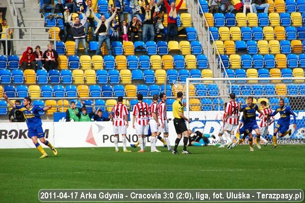 2011-04-17-oe-arka-cracovia-u_3613_600