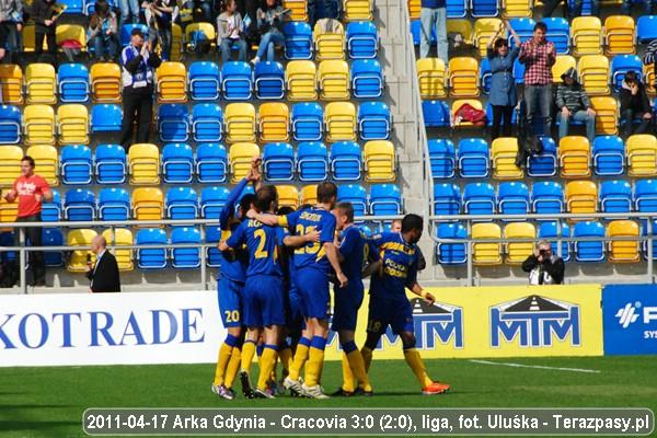 2011-04-17-oe-arka-cracovia-u_3623_600
