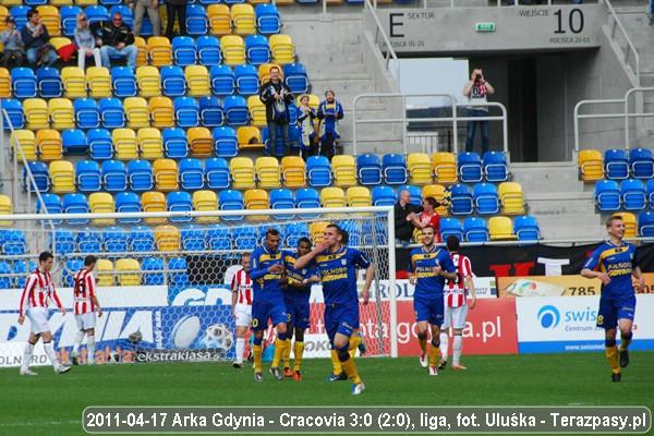 2011-04-17-oe-arka-cracovia-u_3642_600