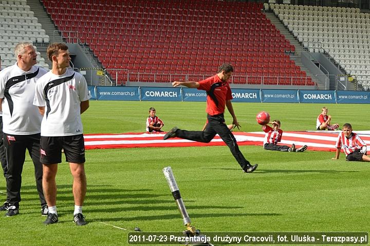 2011-07-23_prezentacja_druzyny-u_5320_720