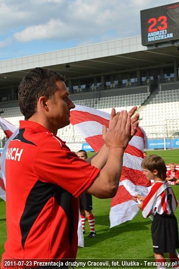 2011-07-23_prezentacja_druzyny-u_5446_720