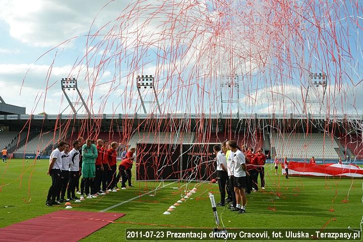 2011-07-23_prezentacja_druzyny-u_5548_720