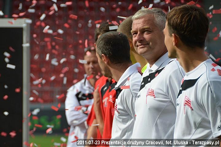 2011-07-23_prezentacja_druzyny-u_5579_720