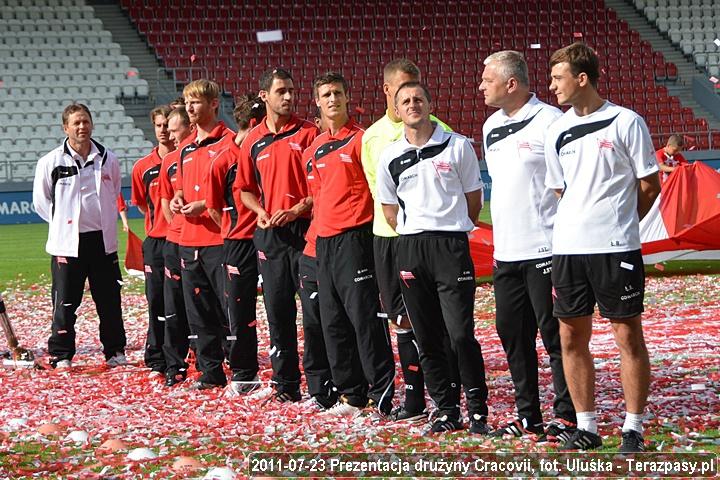 2011-07-23_prezentacja_druzyny-u_5605_720