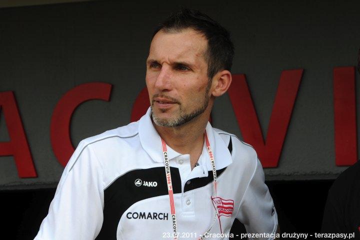 2011-07-23-cracovia-prezentacja_druz?çyny_b_244_720