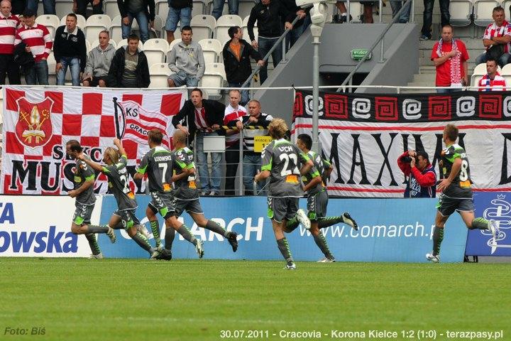 2011-07-30-cracovia-korona_b_546_720