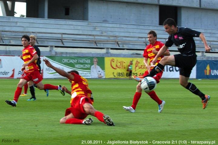 2011-08-21-jagiellonia-cracovia_b_0507_720