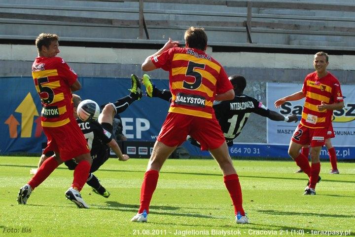 2011-08-21-jagiellonia-cracovia_b_0898_720