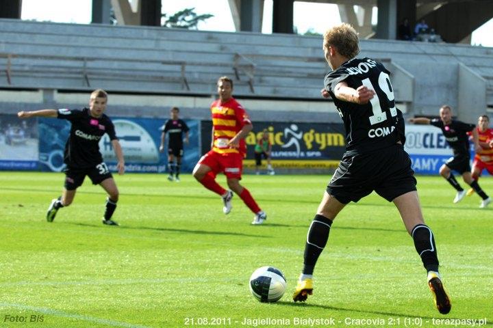 2011-08-21-jagiellonia-cracovia_b_1039_720