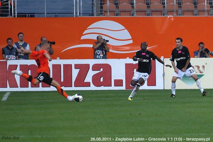 2011-08-26-zaglebie-cracovia_b_0658_720