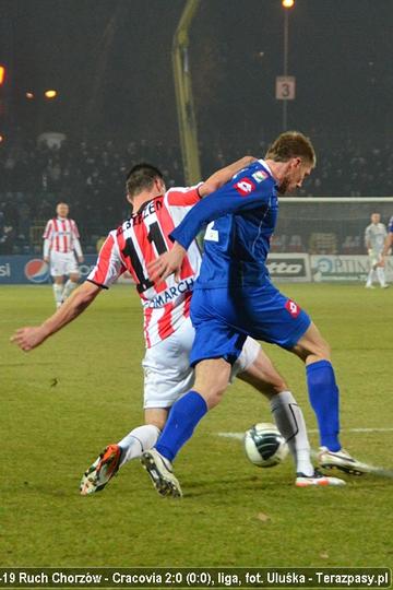 2011-11-19-oe-ruch-cracovia_u_1656_600