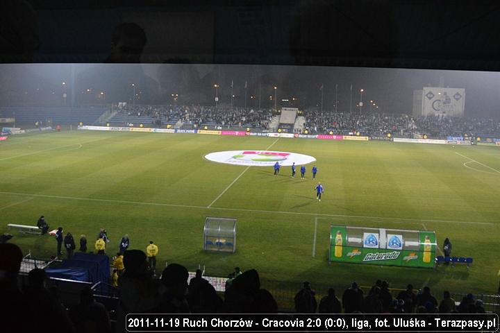 2011-11-19-oe-ruch-cracovia_u_1675_600