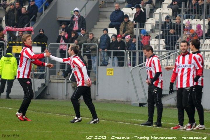 2012-01-01-cracovia-trening_noworoczny_b_263_720