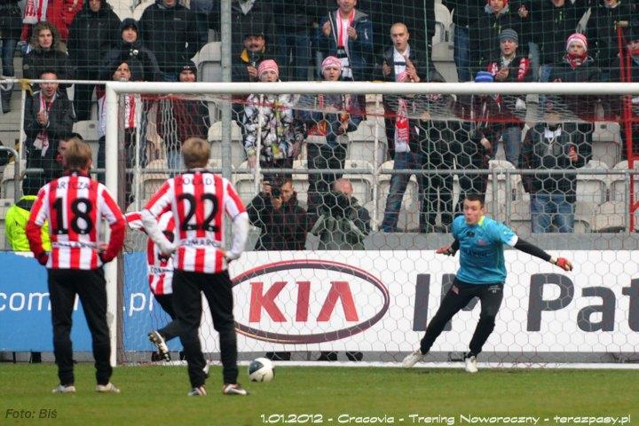 2012-01-01-cracovia-trening_noworoczny_b_313_720
