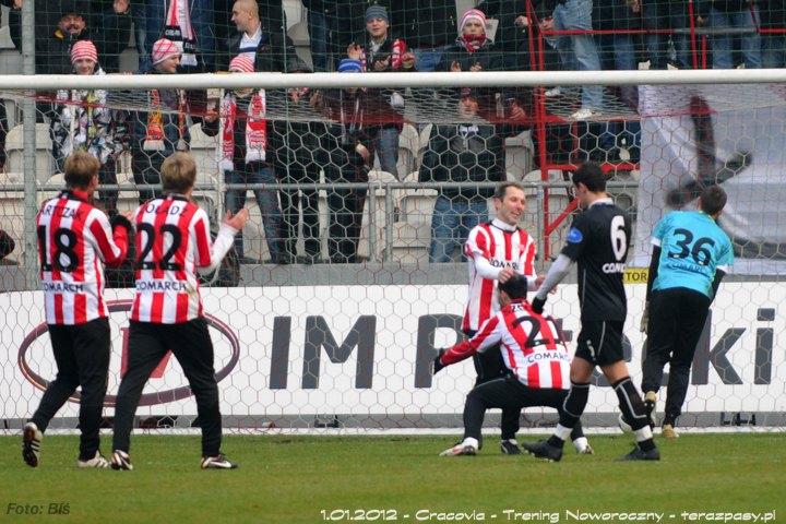 2012-01-01-cracovia-trening_noworoczny_b_332_720