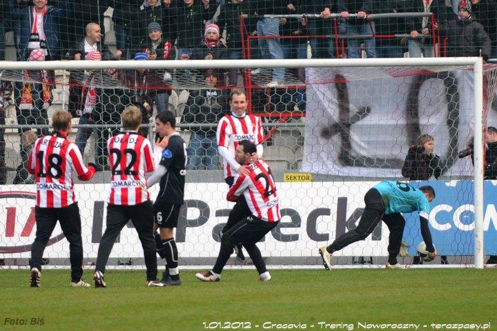 2012-01-01-cracovia-trening_noworoczny_b_335_720