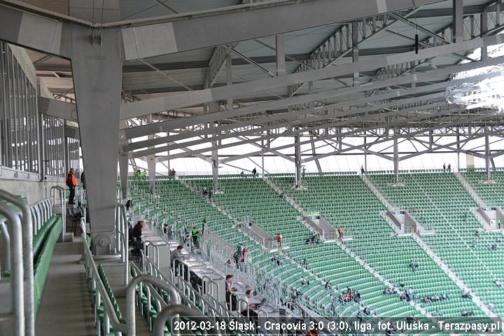 2012-03-18-oe-slask-cracovia-u1_9152_720