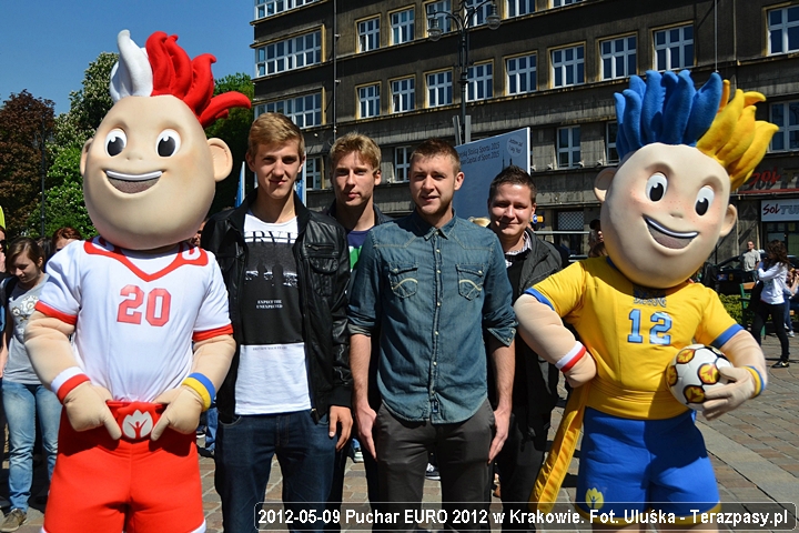 2012-05-09-uefa_euro_2012_u_2017_720