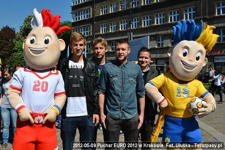 2012-05-09-uefa_euro_2012_u_2017_720