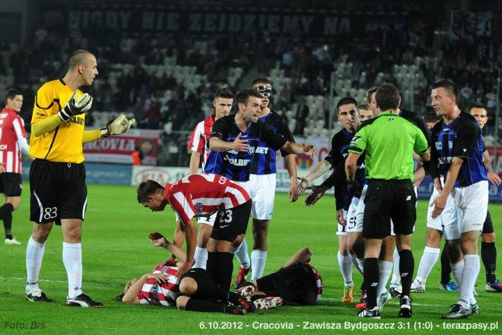 2012-10-06-cracovia-zawisza_bl_0176_720