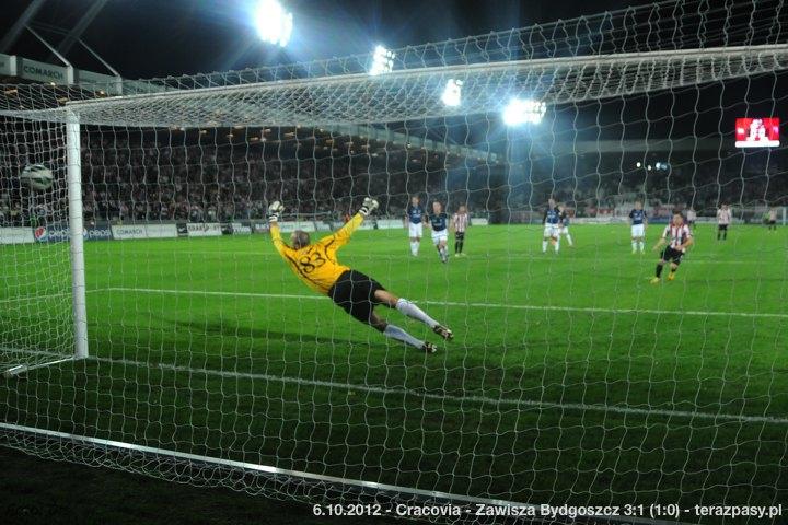 2012-10-06-cracovia-zawisza_bl_0205_720
