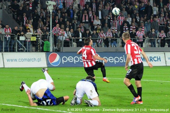 2012-10-06-cracovia-zawisza_bl_0376_720