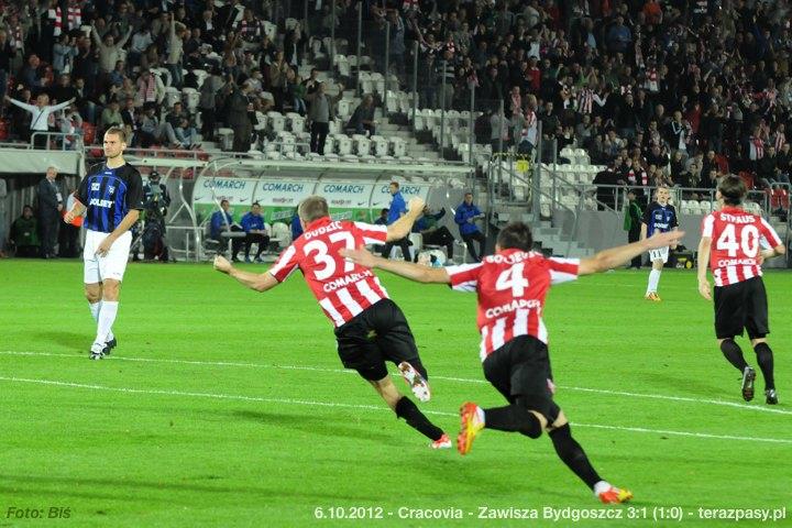 2012-10-06-cracovia-zawisza_bl_0505_720