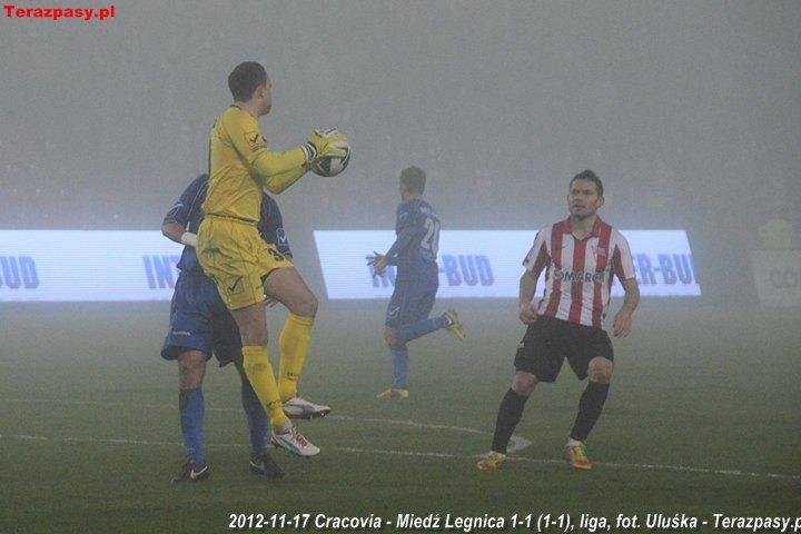 2012-11-17_Cracovia-Miedz_Legnica_a9408_720