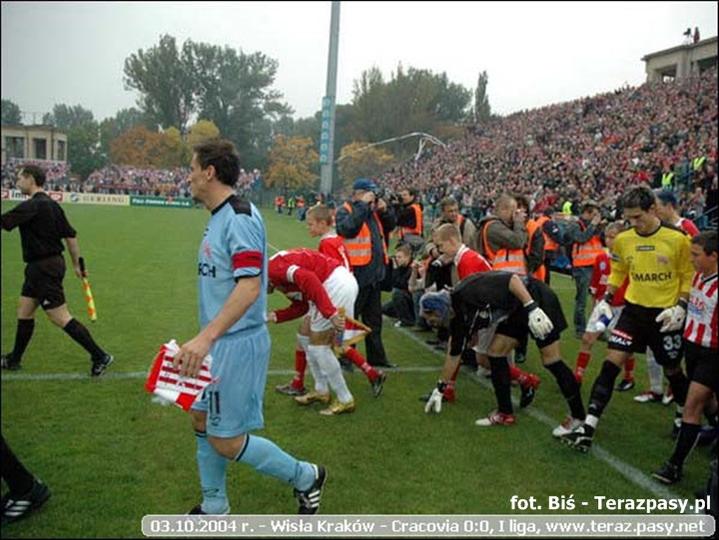 2004-10-03_Wisła_Kraków-Cracovia_1b-044