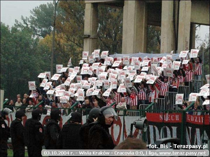 2004-10-03_Wisła_Kraków-Cracovia_1b-055