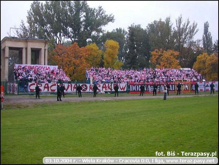 2004-10-03_Wisła_Kraków-Cracovia_1b-083