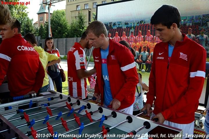 2013-07-14_Cracovia_Prezentacja_4118_720