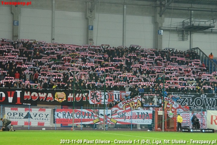 2013-11-09_Piast_Gliwice-Cracovia_7977_720