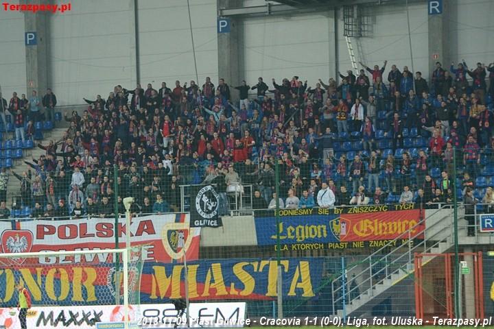 2013-11-09_Piast_Gliwice-Cracovia_7987_720