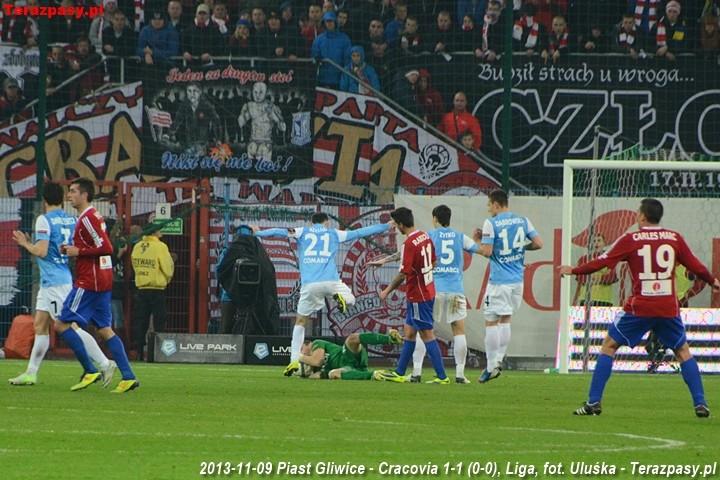2013-11-09_Piast_Gliwice-Cracovia_8283_720
