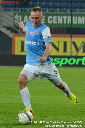 2013-11-09_Piast_Gliwice-Cracovia_8296_720