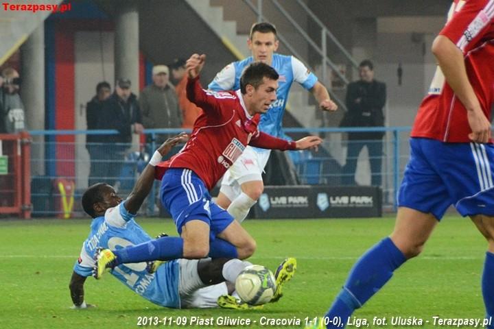 2013-11-09_Piast_Gliwice-Cracovia_8319_720