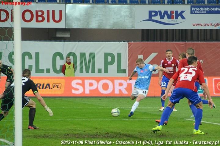 2013-11-09_Piast_Gliwice-Cracovia_8895_720