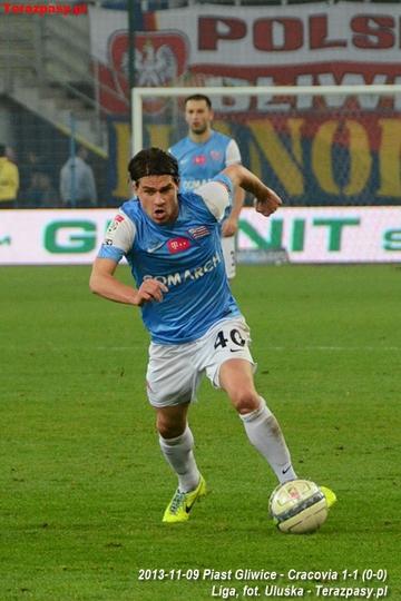 2013-11-09_Piast_Gliwice-Cracovia_8967_720