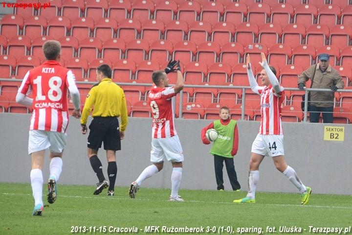 2013-11-15_Cracovia-Ruzomberok_9481_720