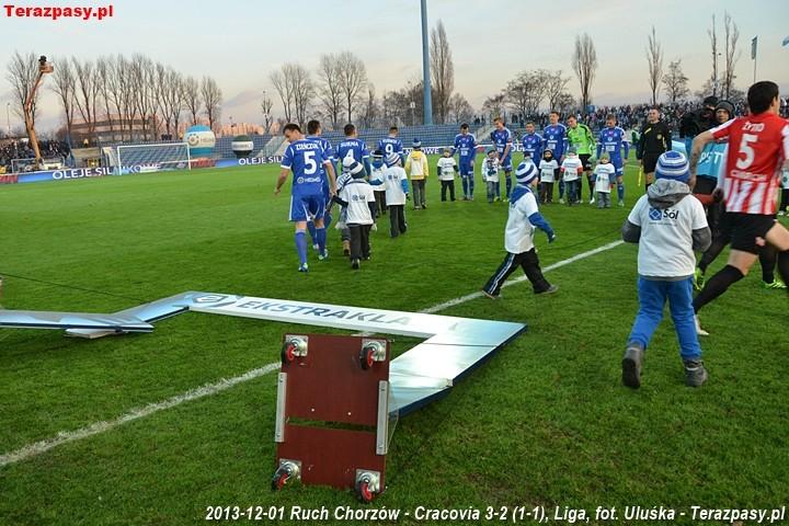 2013-12-01_Ruch_Chorzow-Cracovia_3162_720